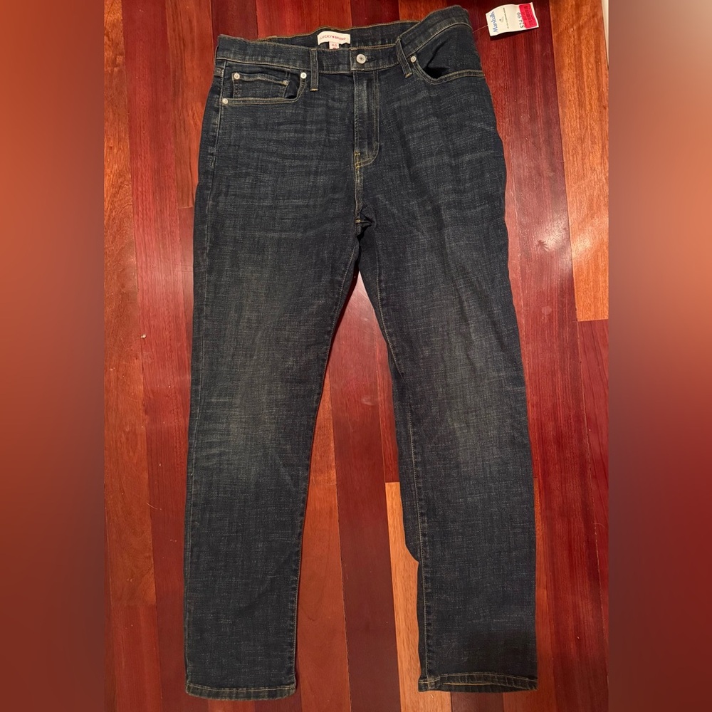 !! DO NOT BUY !! 
 
NWT lucky brand jeans 34x32